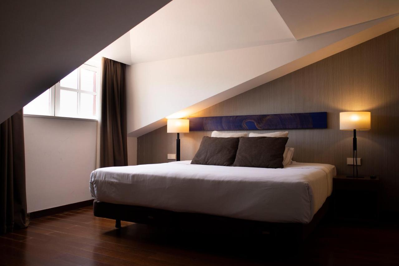 Hotel Carris Porto Ribeira Esterno foto