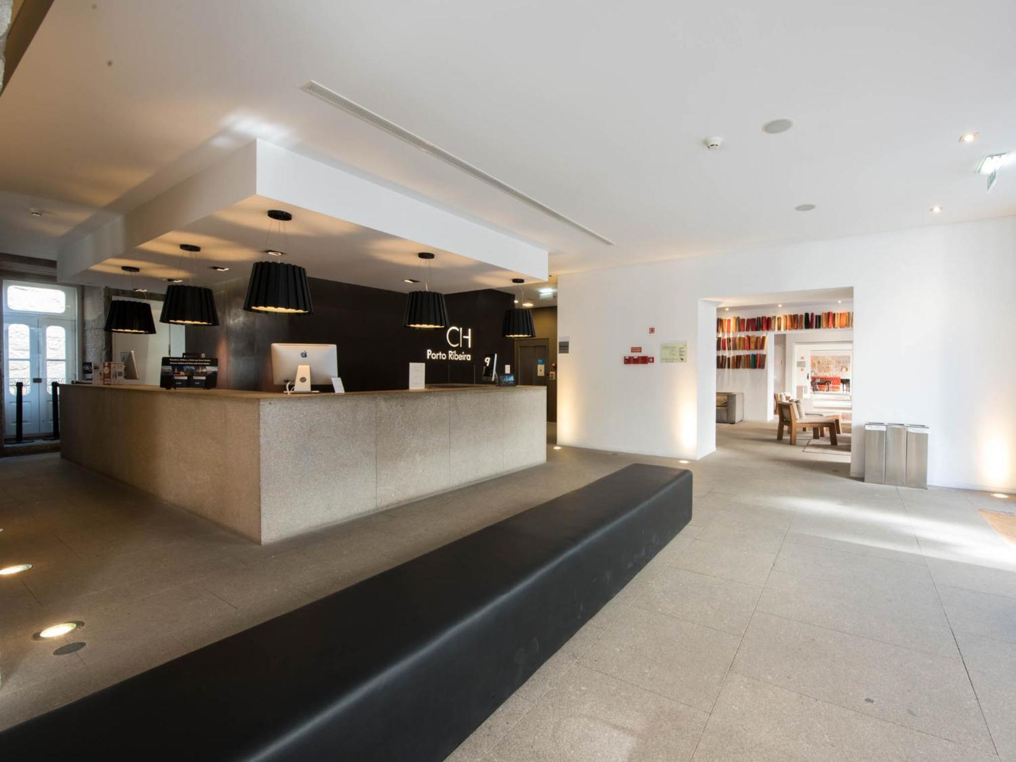Hotel Carris Porto Ribeira Esterno foto