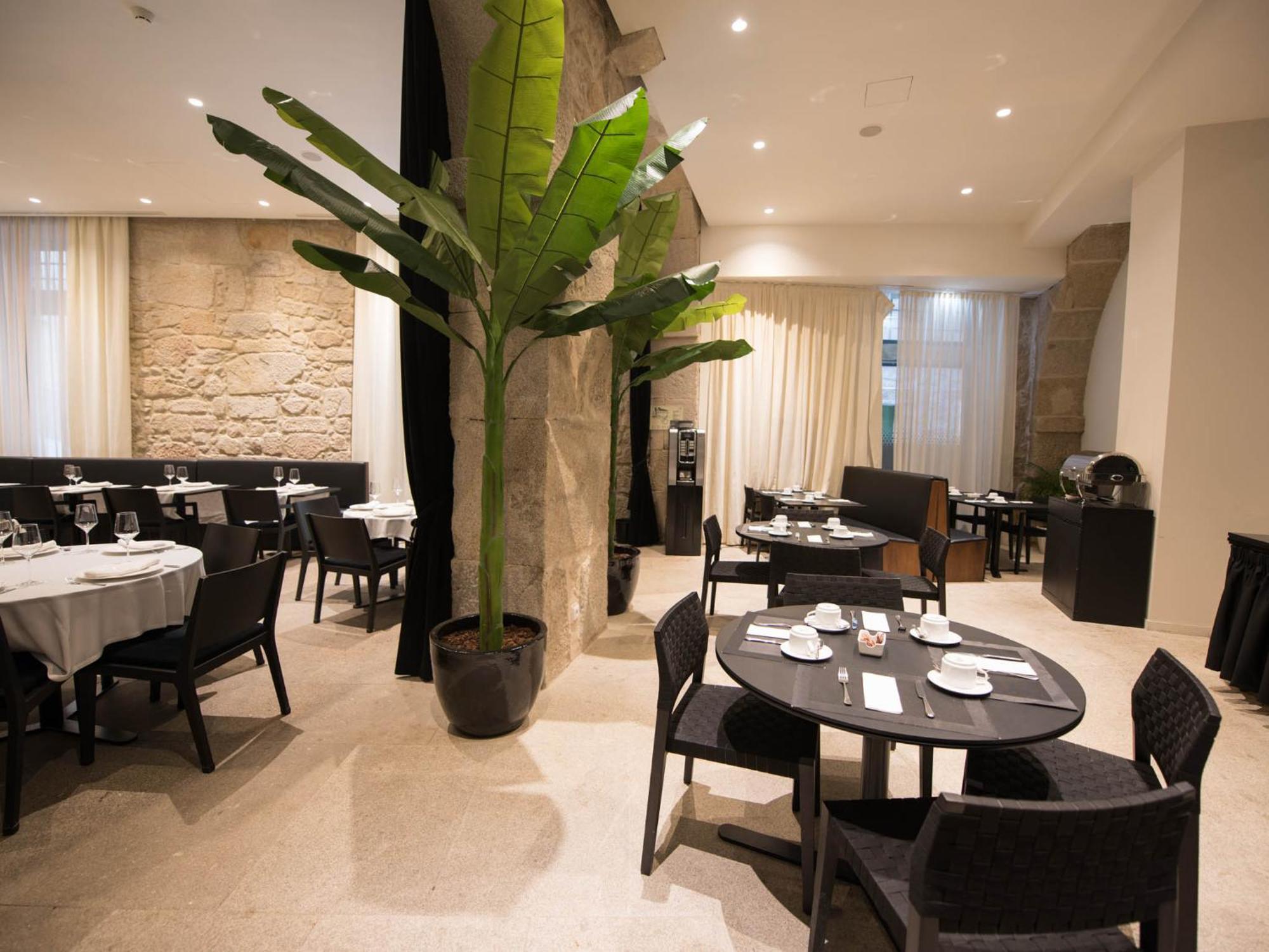 Hotel Carris Porto Ribeira Esterno foto