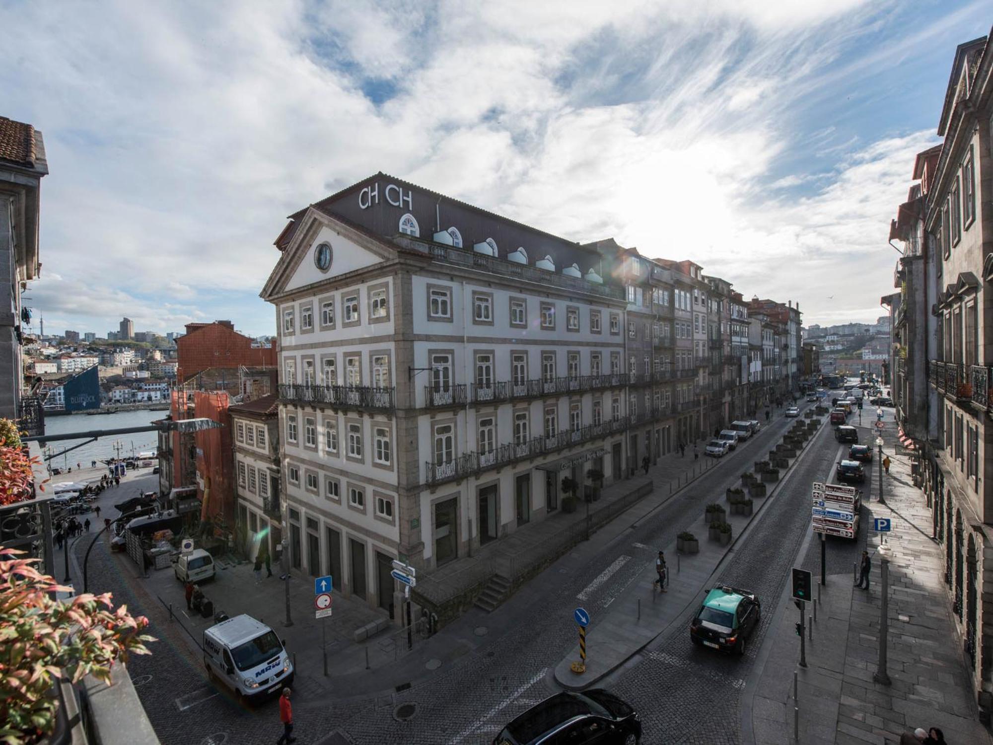 Hotel Carris Porto Ribeira Esterno foto
