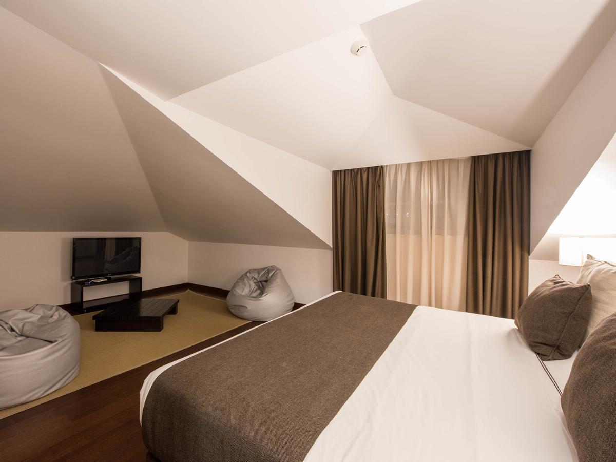 Hotel Carris Porto Ribeira Esterno foto